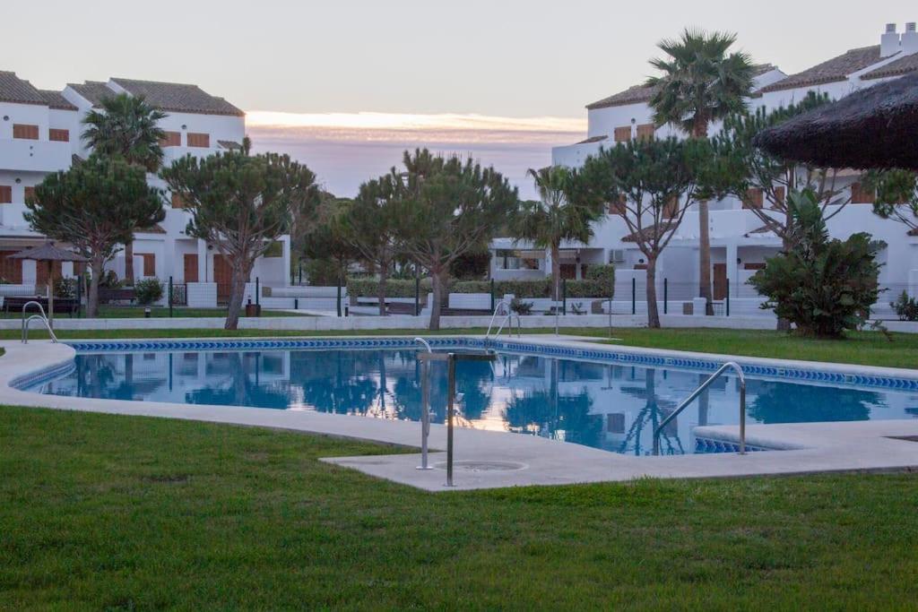 Precioso Apartamento A 700 M Del Mar Chiclana de la Frontera Zewnętrze zdjęcie