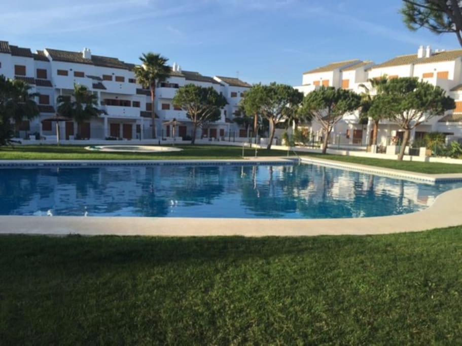 Precioso Apartamento A 700 M Del Mar Chiclana de la Frontera Zewnętrze zdjęcie